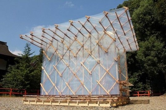 Gỗ trong suốt, tiềm năng và ứng dụng trong xây dựng bền vững